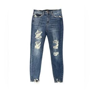 Judy Blue Distressed Skinny Jeans